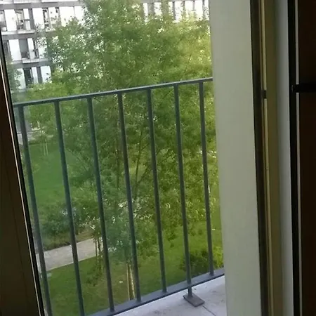 아파트 -